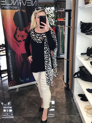 Leopar Desenli Taşlı Tasarım Bluz