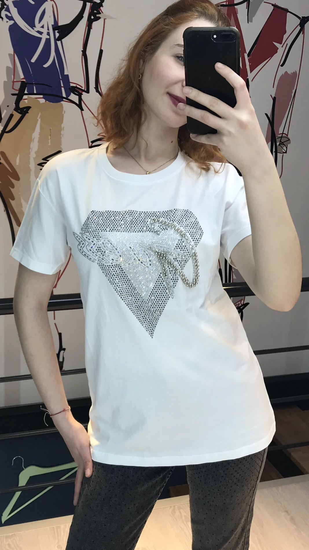 Üçgen Guess Taşlı T-shirt